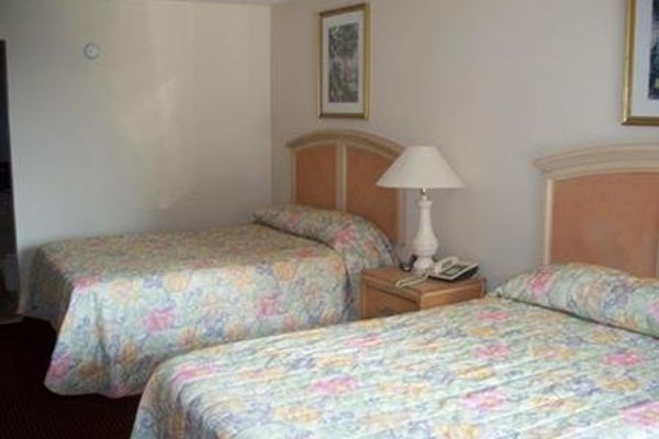 Americas Best Value Inn V1305 (Evergreen)